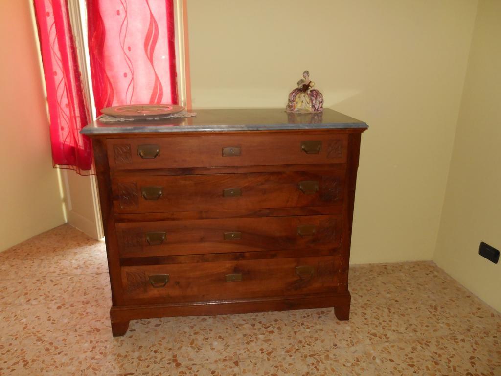 Montemagno  Agriturismo Ca Dal Medicヴィラ 部屋 写真